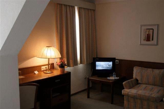 שפייר Rheinhotel Luxhof מראה חיצוני תמונה
